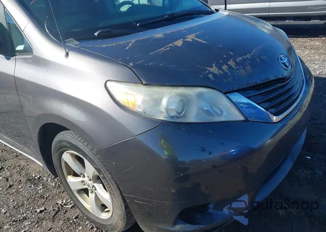 2011 Toyota Sienna Le V6 из США, поврежденный, VIN 5TDKK3DC3BS149110